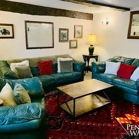 The Spotty - Homely Stay In A Former Inn Haltwhistle Exterior photo